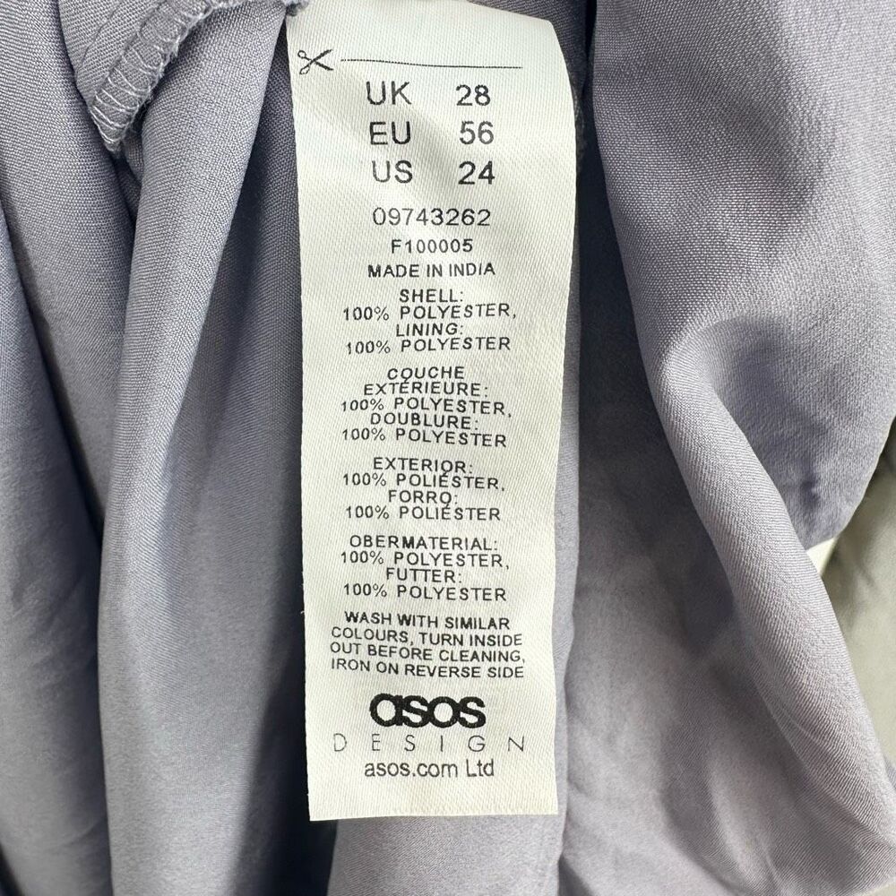 ASOS Curve blouson embroidered midi dress with cape back Size 24 Lavender Fairy. - Picture 7 of 16